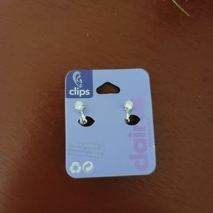 Sliver Clip Earrings ❣️